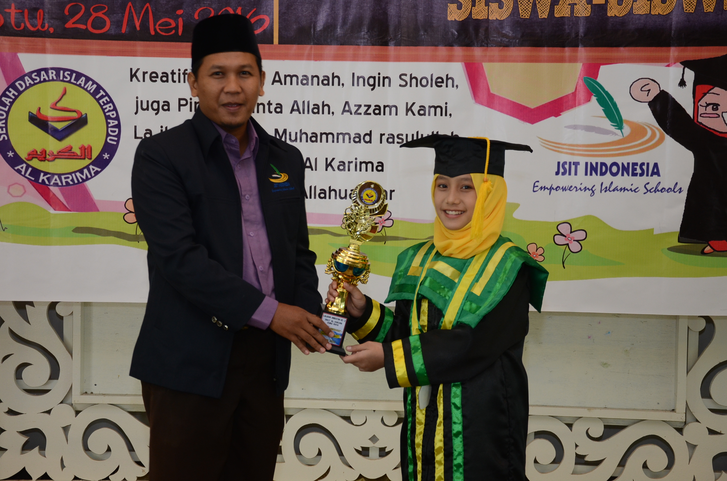 Wisuda Akbar SDIT Al-Karima 2016
