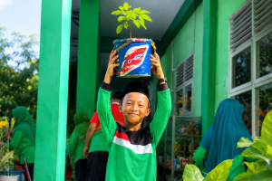 SDIT Al Karima Gelar Aksi “Jumat Bersih”